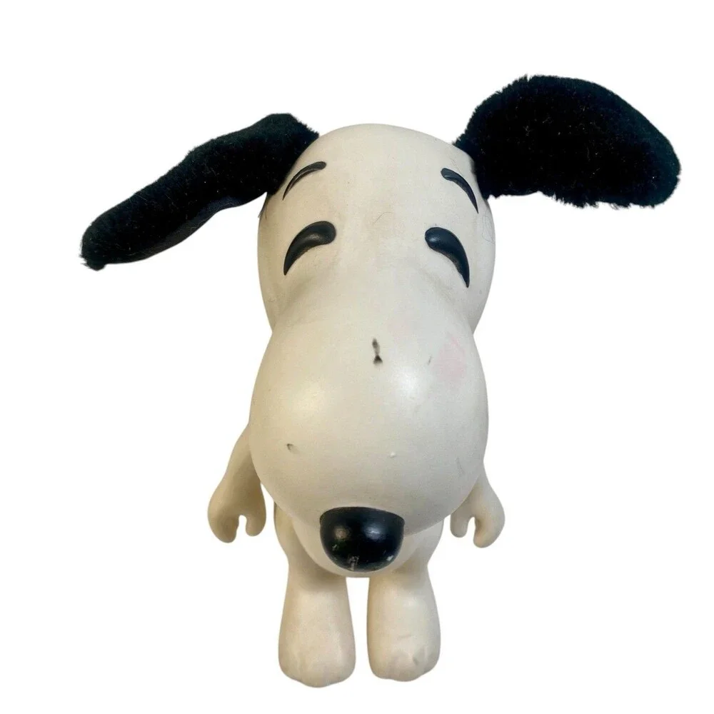 VTG 1958 Snoopy Toy Figure United Feature Syndicate Peanuts Hard Plastic 8”